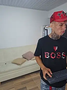 Darwinstark_ live sex cam