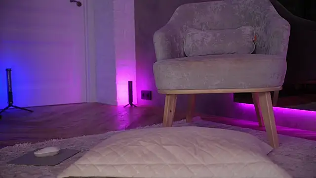 Tasha_Allas webcam