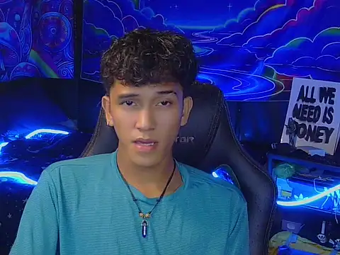 hugekenbigcock webcam