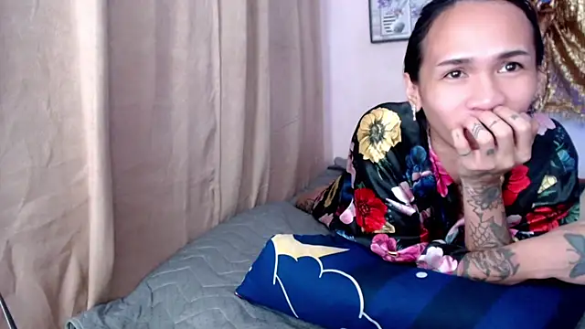NathalieMea webcam