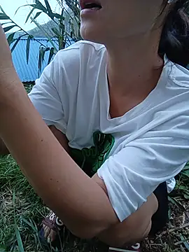 Linda-yiyi webcam