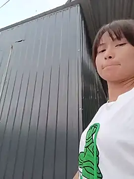 Linda-yiyi webcam