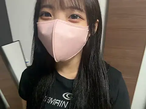 ohuton_love Live Webcam on Stripchat