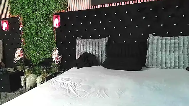 InannaStar live webcam