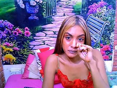 IndianPretty14u2Luv webcam