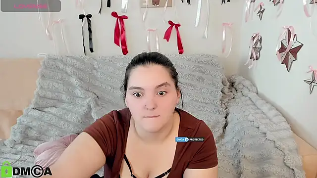 MonikaMooon Live Web Cam Show