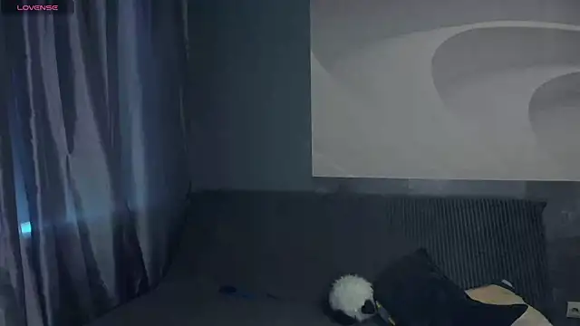 TarynPalek webcam