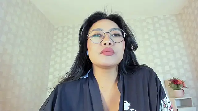 NatsumiHun live cam on StripChat