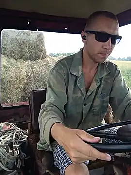 _uncle_mitya-43_ (M young) - Goal —> To a new computer, for streaming