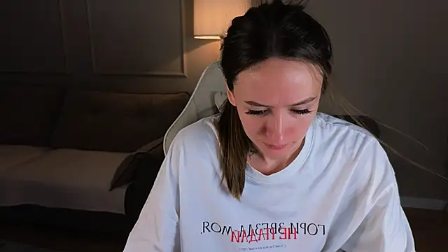cutienaughtygirl webcam