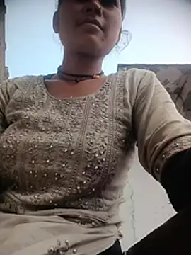 Sonali_-Bendre webcam