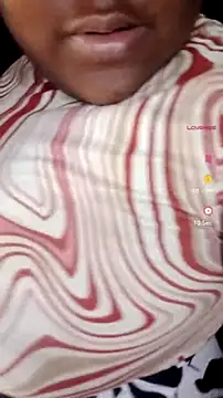 ChubbyMidgetxxx19 webcam