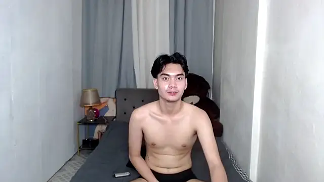 asian_cale webcam