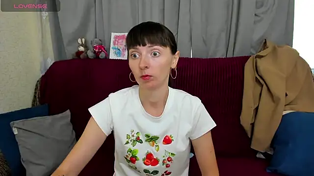TayanaJons webcam