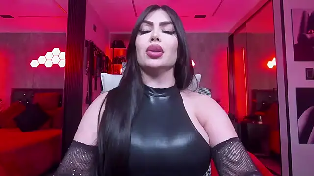 GabrielaAroms live cam on StripChat