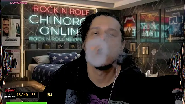 chino_roz webcam