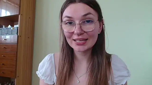 LooveELLYx webcam