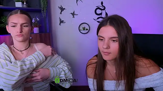 lisa_dark_ webcam