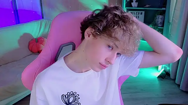 kevingarsiaa (M twink) - jerk off 1 min