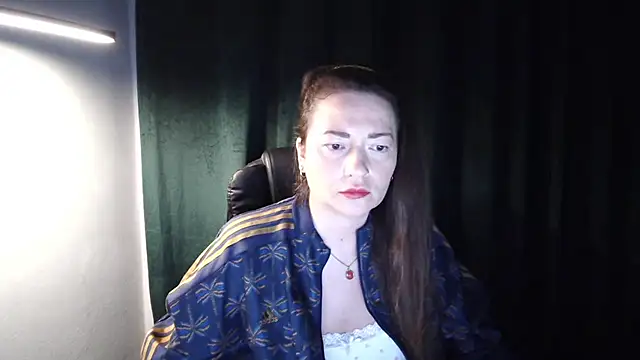 NoraMilf live cam on StripChat