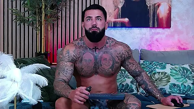 masterkingofmusclee webcam
