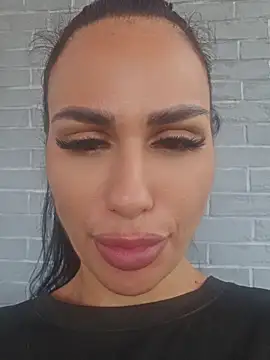 KatiaDivine webcam