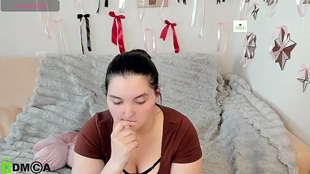 MonikaMooon webcam