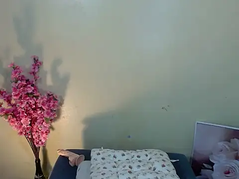Nikah_loves_u webcam