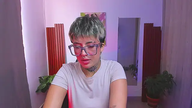 Rebeka-baker webcam