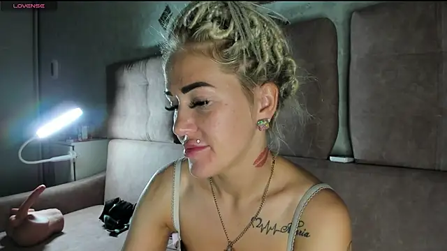 Kira_Key