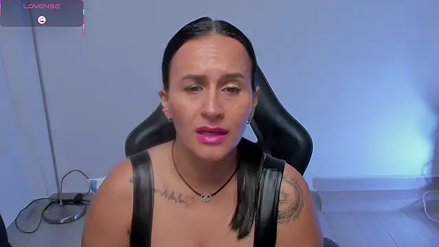 Sara_Charmy