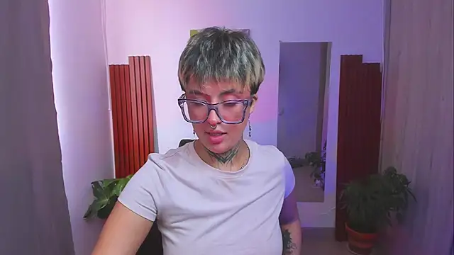 Rebeka-baker webcam