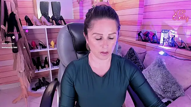 Victoria_collins_1 webcam