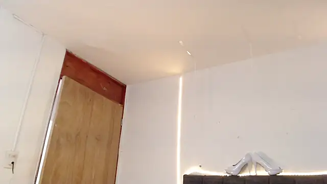 Nicol_Love0 webcam