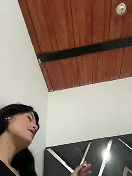 LiaCollings webcam