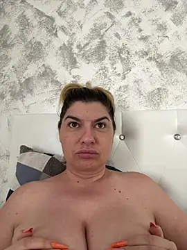 evaxxxcurvyxxx webcam