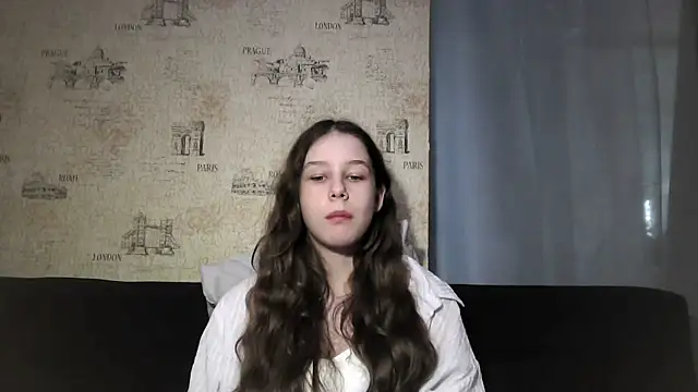 ElinoreHuxman webcam