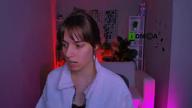 elodie_crystal webcam