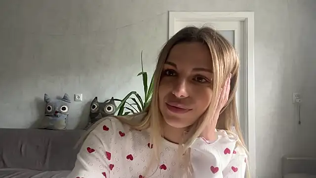 LaraineDomebo webcam