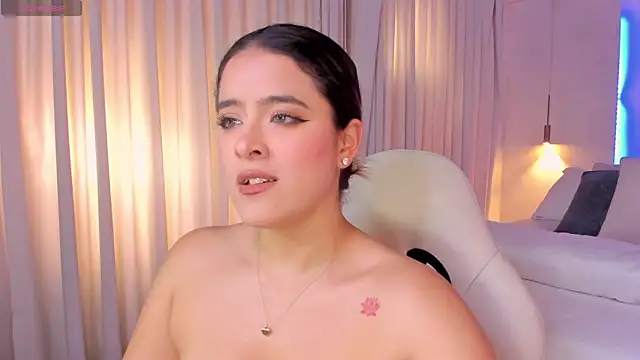 nathalie_rivers (F young) - finger pussy