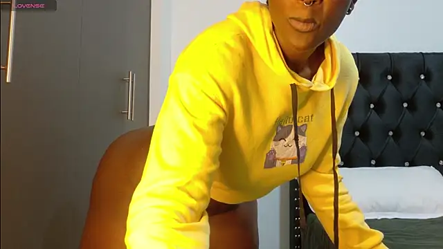 online_bestie (F young) - Buy toys