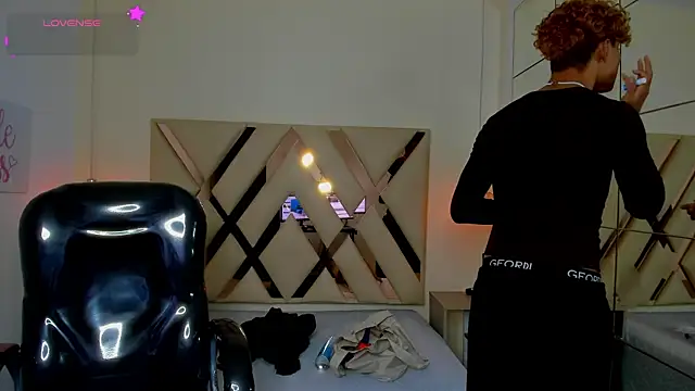 Anyelo_Twink webcam