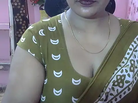 priyanka_023 (F young) - SHOW PUSSY