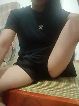 Bella-lynlyn webcam