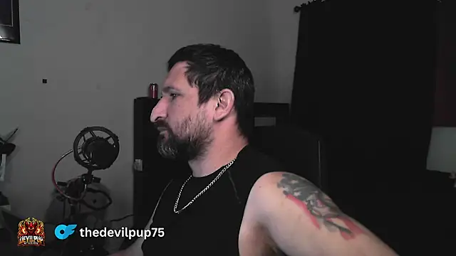 DevilPup75_ webcam