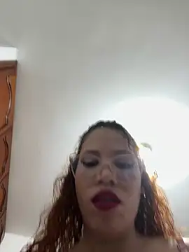 RED_VIOLETH webcam