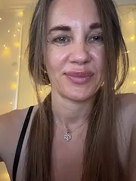 LucieMack webcam