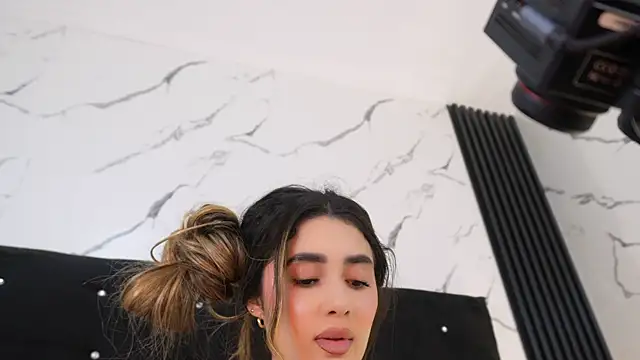 Annyy_Rosse webcam