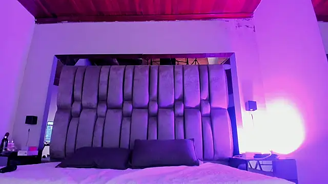 NikkySmiith webcam