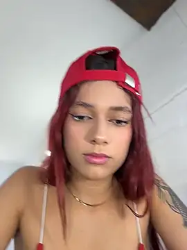 amber_sparkle webcam